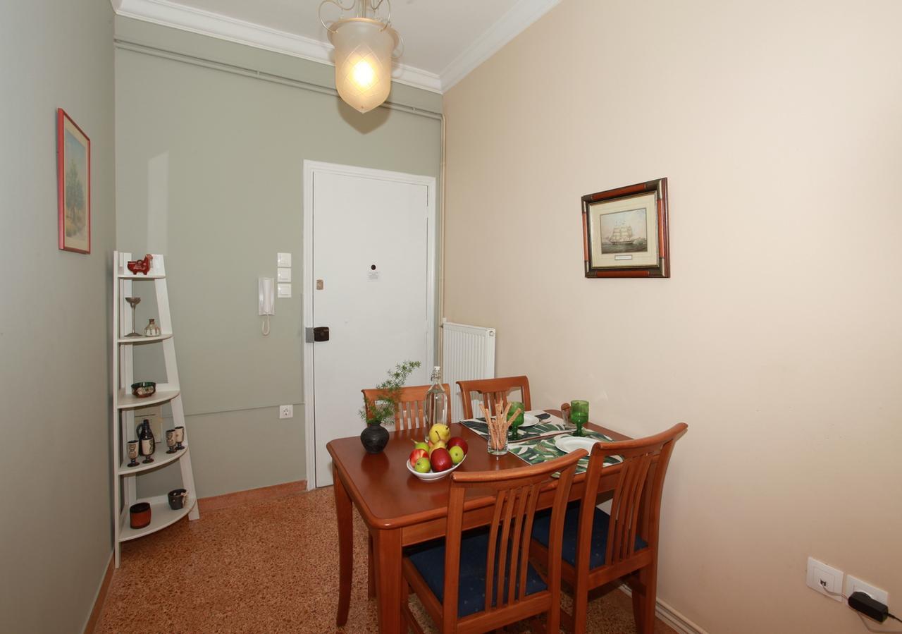A Skip Away From The Acropolis Museum - 1 Bdrm Apartment Athens Luaran gambar